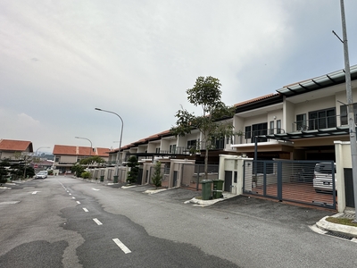 Cheras Tiara Hills Freehold 3Storey Super Link House For Sale