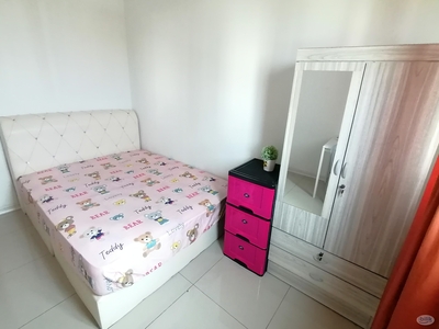 (Chinese Only) Medium Room for Rent at Bukit Jalil