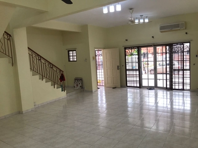 Emerald Park Seremban 2 sty house for rent S2 Heights Kitchen Cabinet