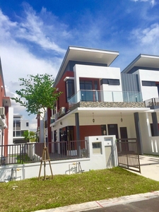 For rent/ Canal Garden South at Horizon Hills/ 2 storey cluster/ Renovated/ fully furnished