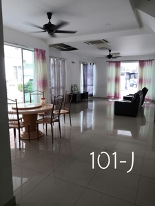 [GOOD CONDITION] 34x100 Bandar Parklands, Klang. Double Storey Semi-D House. 4 Bedrooms & 4 Bathrooms