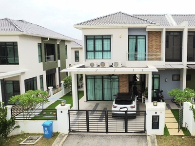 (LOW DENSITY) Renovated 2 Storey Semi D Avanti Residences Sungai Buloh Shah Alam For Sale