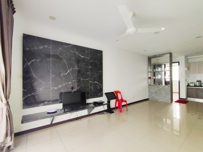Molek Regency Condominium, Taman Molek, Highest Floor, Fully Furnished