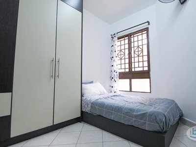 Near MRT Surian Really to Move In Single Room for Rent at Palm Spring