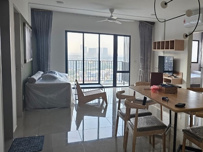 Nicely renovated fully furnished at Huni @ Eco Ardence