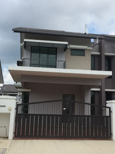 Periwinkle @ bandar rimbayu, 2-storey semi-D cluster house for rent - Basic