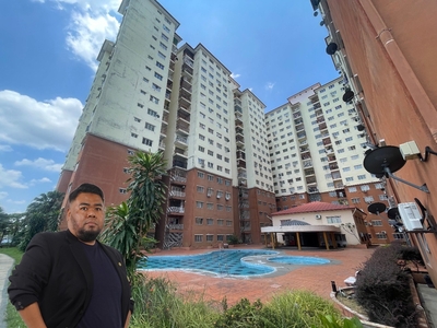 Selesa I-Resort Apartment, Kajang, Selangor for sale.