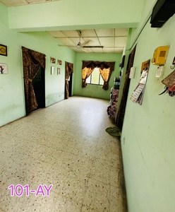 [SUPER VALUE BUY] 663sqft Pangsapuri Dahlia Aparment, Puchong Putra Pedana. 3 Bedrooms & 1 Bathroom