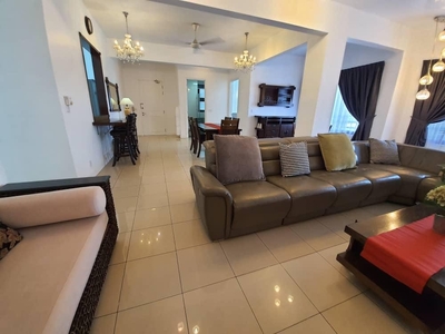 Surian Condominiums Big and Comfortable Unit For Rent