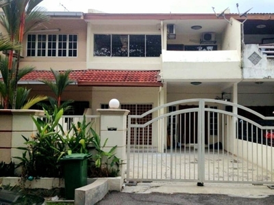 Taman Connaught Fully Extended 6 room Gated and Guarded 2Storey Link House For Sale