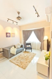 Crozy Unit Fully furnished Move in Condition! Details: Mainplace Service Residence USJ