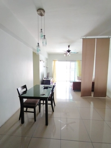 Fully Furnished THE HERON RESIDENCY (CONER UNIT) @BANDAR BUKIT PUCHONG For Sale RM305,000