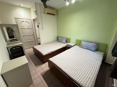 ❗LOW DEPOSIT❗Co Living Hotel Room with Private Bathroom at Chow Kit ️Nearby Monorail Chow Kit, Hospital Kuala Lumpur, Tunku Azizah Hospital & UUM KL