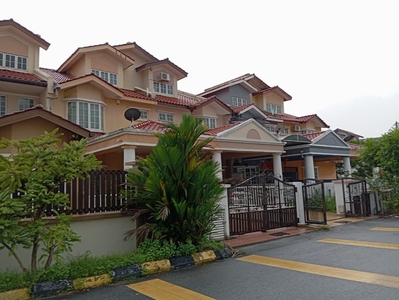 Renovated 2.5 Storey Terrace House @ Taman Sri Pelabuhan, Klang for Rent