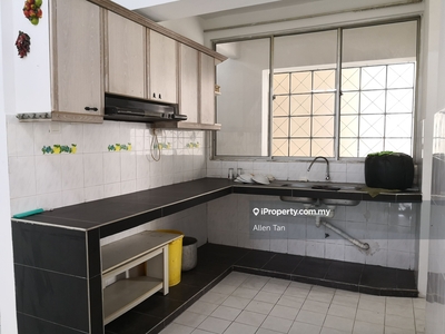 Kelana D'Putera Condo, 1148sf, 3r2b, Partly, 1cp, Kelana Jaya, LRT, PJ