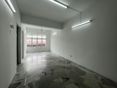 Puchong Wawasan first floor Shop Apartment New Painted