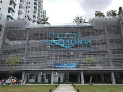 Partially Furnished 3 Rooms Condo Fortune Perdana Lakeside Residences @ Kepong For Sale