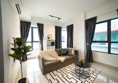 Freehold luxury condo [next to pavillion2 @ 3r3b from RM2000]