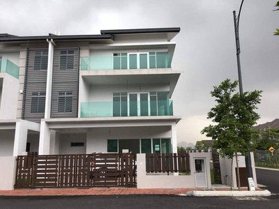 3 Storey Semi D Corner 1080 Residence, Kajang
