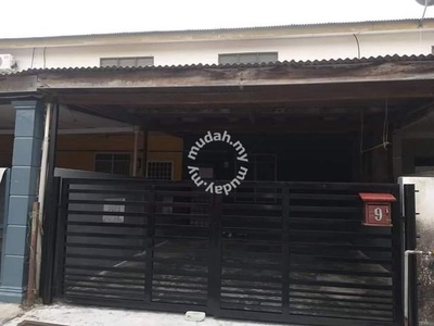 Rumah Teres 2 Tingkat Krubong Jaya