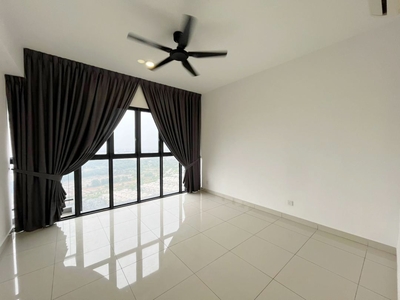 Setia City Residence Studio Unit, Partially furnish with Aircond