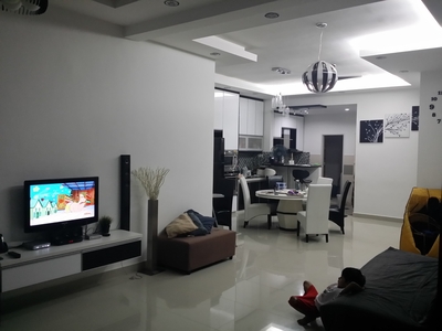 TOWNHouse For Sale in Puchong - Lower Floor Unit