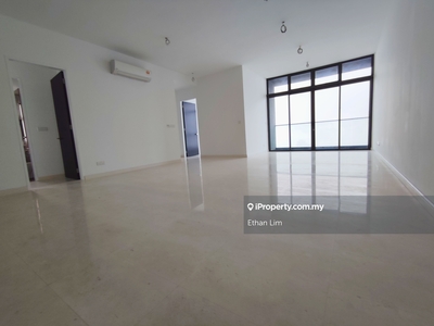 Brand New & Ready to Move In, Near & Shuttle Bus to JB Custom & Rts