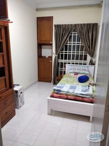 Single Room at Sutramas, Bandar Puchong Jaya (free all utilities)