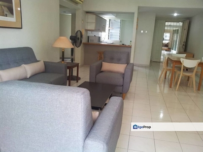 Well-kept unit near shops and schools in Mont Kiara for rent