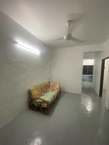 3 room 2 bath, epoxy flooring, flat Gamelan indah, Near to batu kawan