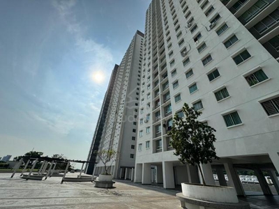 Centrio Avenue Apartment Nice View Partial Furnished Level 1 Parking