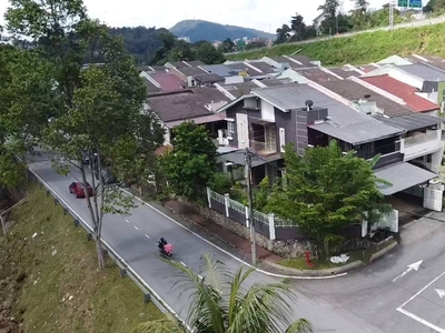 CORNER LOT Double Storey Terrace Taman Riana Ukay Ampang Selangor