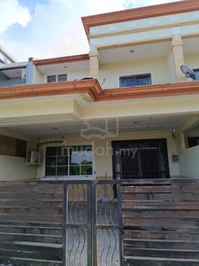 Double Storey Intermediate Terrace House For Rent in Batu Kawa