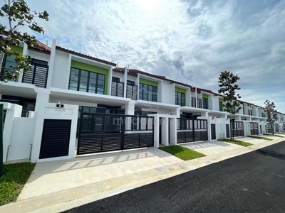 Double Storey Terrace House Jalan Perjiranan Bandar Dato Onn