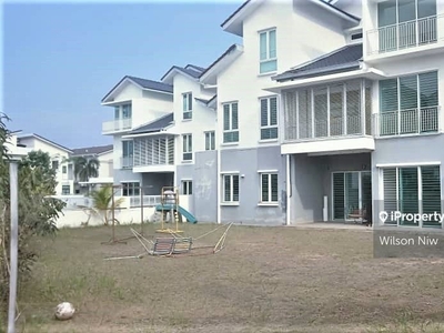 Facing Lake View Bandar Bukit Raja 3 Story House Setia Alam