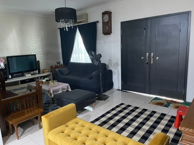 For Sale FULLY FURNISHED Double Storey CORNER