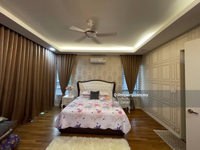 Fully Furnished and Renovated 3 Storey Semi D Villa