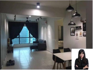 Fully Renovated & Furnished Unit at High Floor