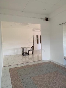 Furnished room to rent (Taman Suria Samarahan)