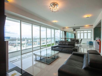 Gurney Paragon west tower higher floor sea view