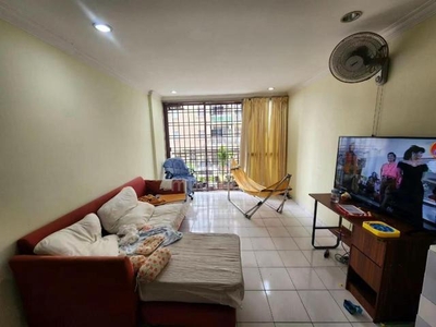 Johor Putri Ria Apartment 3B 2B For Sale