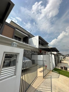 Kulai Bandar Putra Jalan Camar Venice Double Storey Terrace House