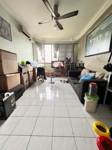 Kulai IOI @ Sri Putra Apartment For Sale