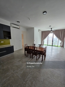 Mont Kiara - Luxurious Penthouse-styled 4 bedroom for Rent (nego)