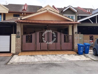 NiCE UNiT RENOVATED Double Storey Terrace House, Subang Murni..!!