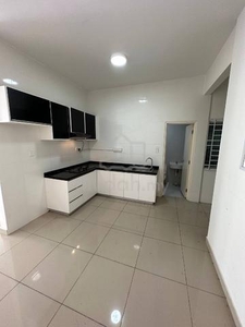 Nusa Height 3bed Partial Furnished For rent