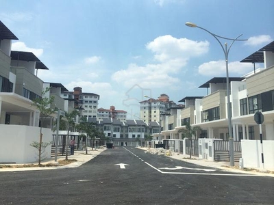 Partial Furnished Corner Lot 3 Storey Terrace – Bandar Mahkota Cheras