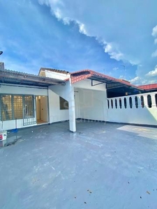 Pasir putih jalan canggung single storey fully renovated non bumi