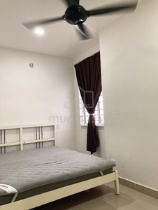 Private Medium Room at Suasana Lumayan Condominium, Cheras