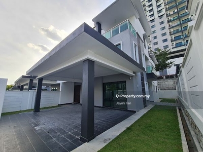 Rafflesia Residence Bandar Sungai Long 3 sty semi d for sale